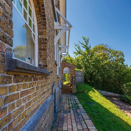Holiday home Authentique Sur La Cote De *