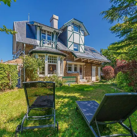 Holiday home Authentique Sur La Cote De